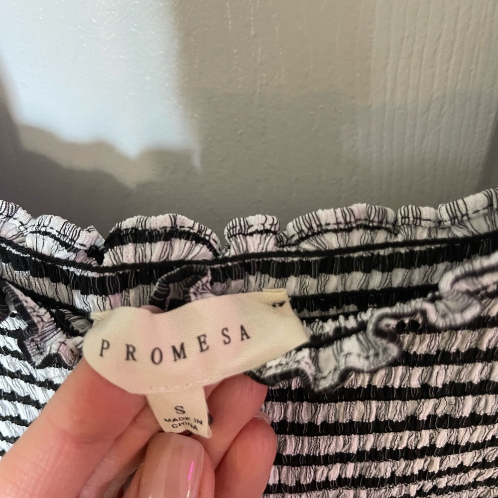 Smocked striped midi dress by promesa from vici - Picture 7 of 9